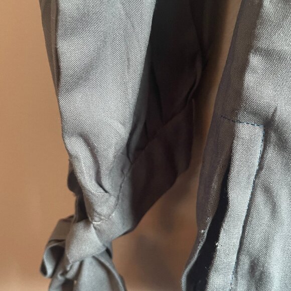 Top Size Small - Perfect for Any Occasion! - Picture 3 of 6